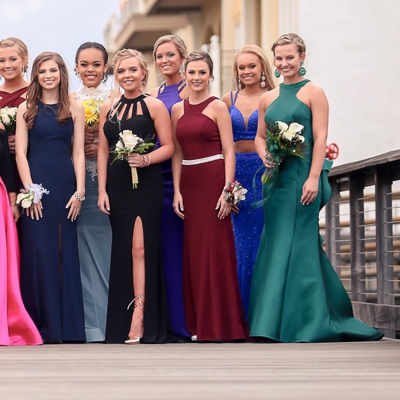 Selling my prom dressss!!! - Picture 3 of 3